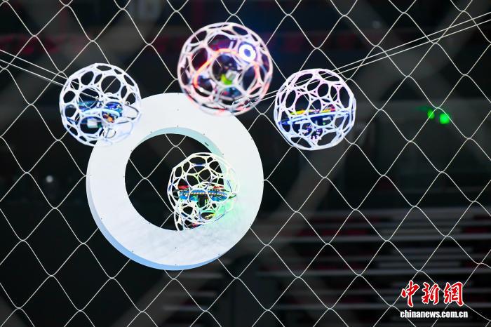 全球首场无人机足球世锦赛登陆上海 科技与运动