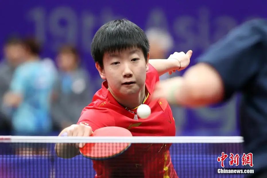 图为孙颖莎在比赛中。中新网记者 汤彦俊 摄