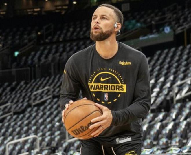 库里或于3月底前复出 精准训练展现回归曙光