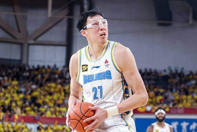 北京男篮客场遭吉林逆转 关键球失误成败因