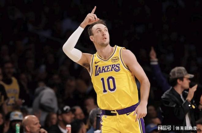 湖人队对肯纳德续约兴趣浓厚 期待其助力冲击总