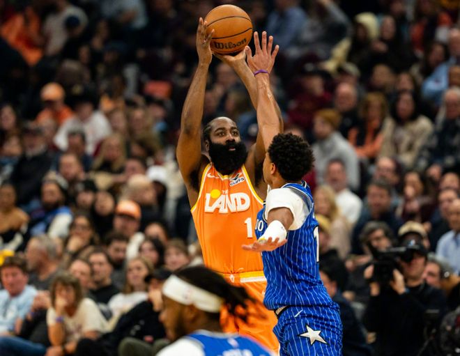 班凯罗单场36分难救魔术 骑士复仇成功稳居东部