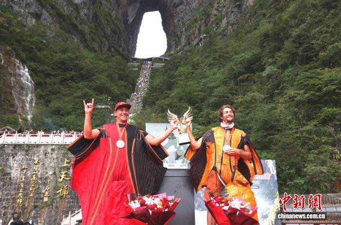 翼装飞行世锦赛落幕 澳大利亚选手塔希·保罗·门