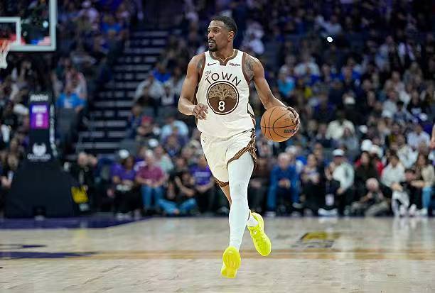 快船力克勇士终结两连败 梅尔顿低迷拖累球队